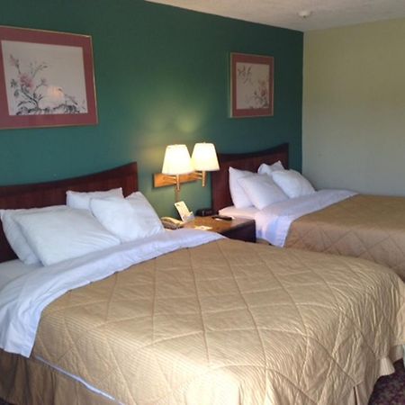Mid Ohio Inn Bellville Room photo